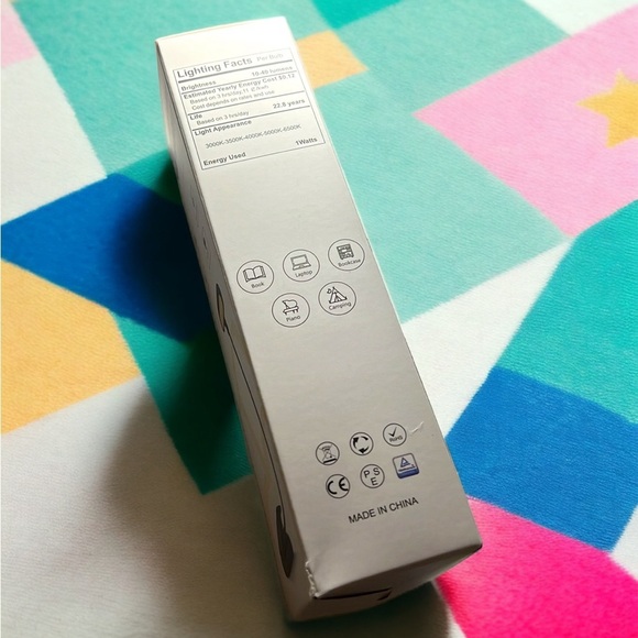 NIB Rechargeable Book Light with Clamp and eye care - Picture 3 of 3